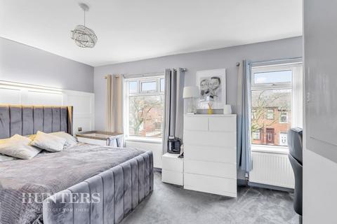 8 Repton Avenue, Oldham, OL8 4JB