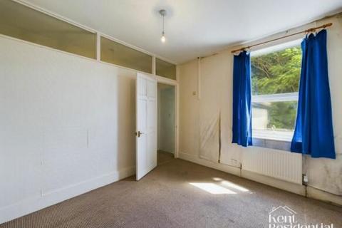 48 Gordon Road, Rochester, ME2 3HJ