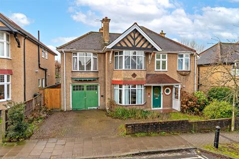 6 bedroom detached house for sale, Carlisle Avenue, St. Albans