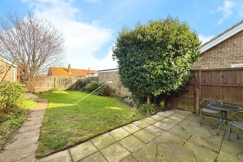32 Cranesbill Road, Lowestoft, NR33 7ED