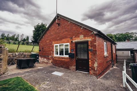 2 bedroom detached bungalow to rent, Oak Cottage, Chevin Green Farm, Chevin Road, Belper, Derbyshire, DE56 2UN