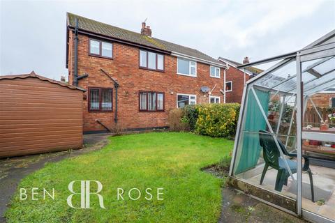 3 bedroom semi-detached house for sale, Elswick Road, Leyland