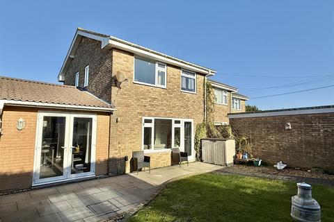 4 bedroom end of terrace house for sale, Place Side, Cowes