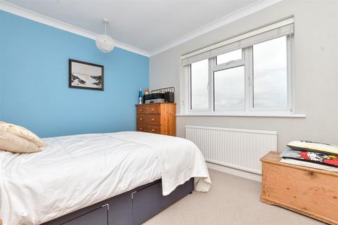42 Stag Leys, Ashtead, KT21 2TF