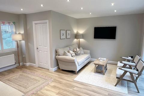 30 Saxton Drive, Sutton Coldfield, B74 4XZ