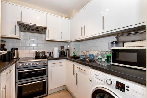 2 bedroom flat for sale, Downview Road, Worthing