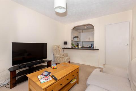 2 bedroom flat for sale, Downview Road, Worthing