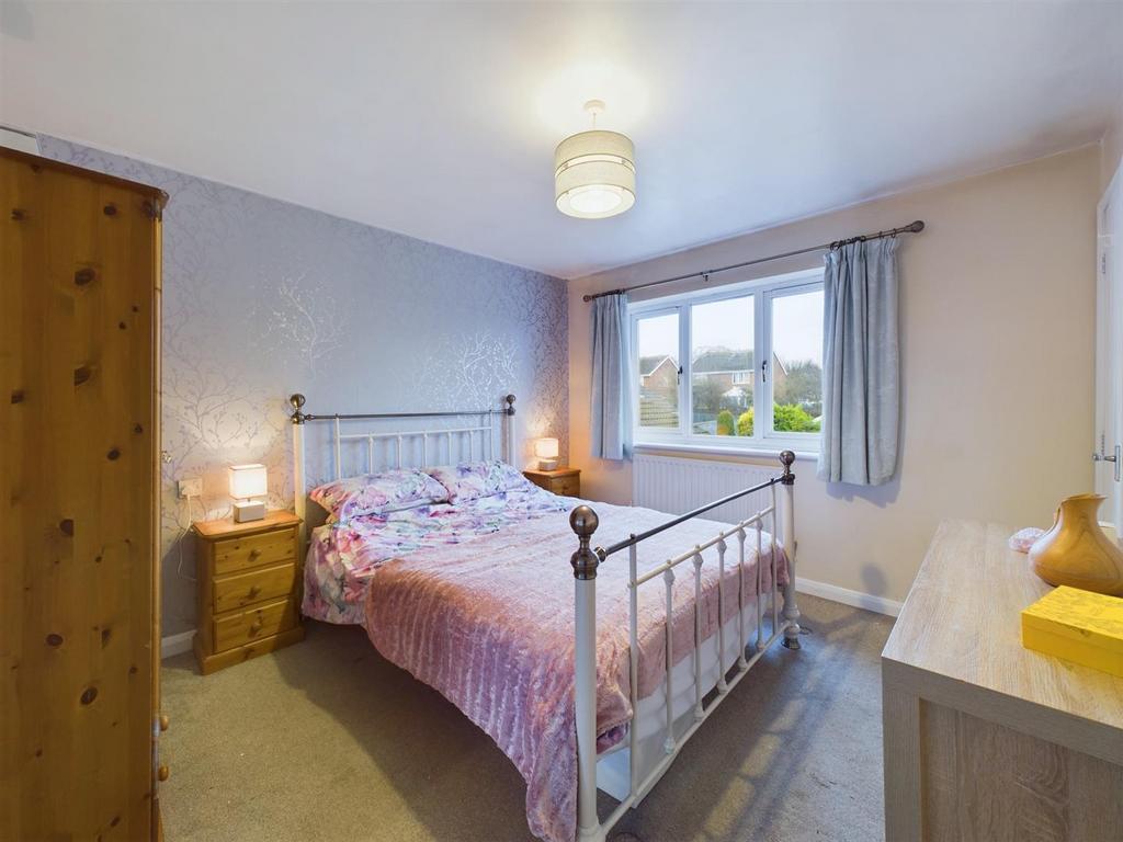 Bedroom: