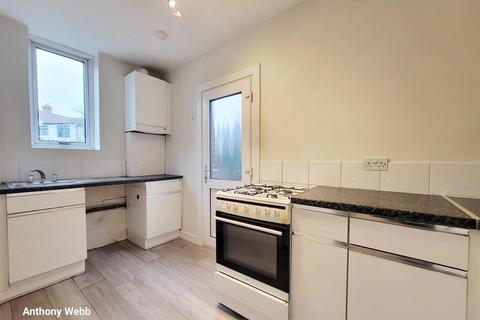 2 bedroom maisonette for sale, Myddelton Avenue, Enfield, EN1