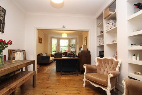 1 bedroom apartment to rent, Alexandra Park Road, Muswell Hill, London, N10