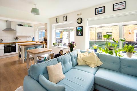 2 bedroom flat for sale, Deptford High Street, London, SE8