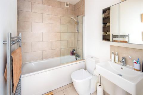 2 bedroom flat for sale, Deptford High Street, London, SE8