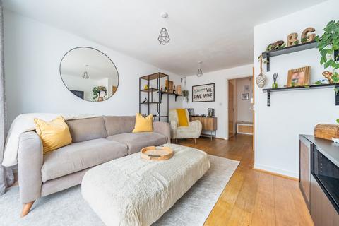 9 Alisander Close, Snodland, ME6 5SH