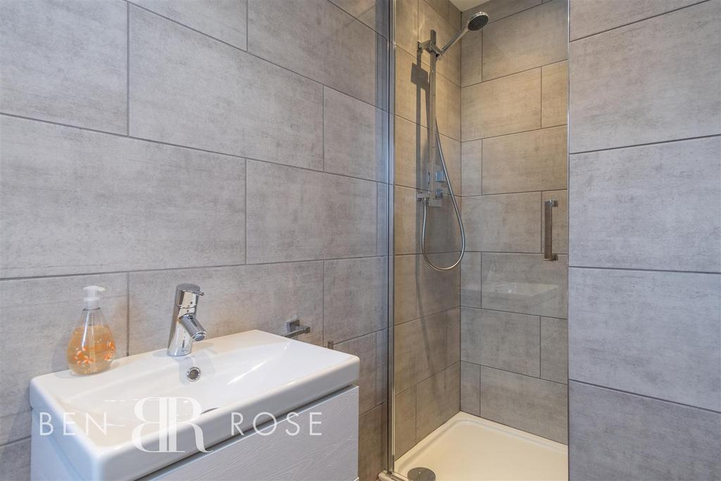 Master Ensuite