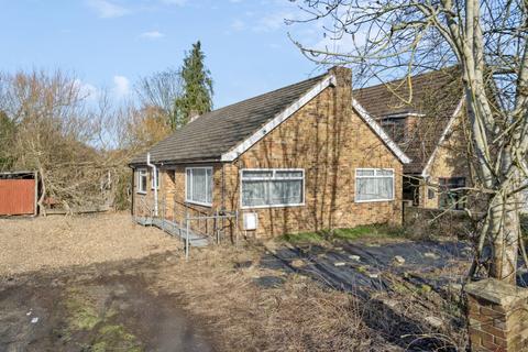 2 bedroom detached bungalow for sale, Hardings Row, Iver Heath SL0