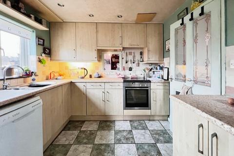 2 bedroom end of terrace house for sale, Keats Gardens, Stroud