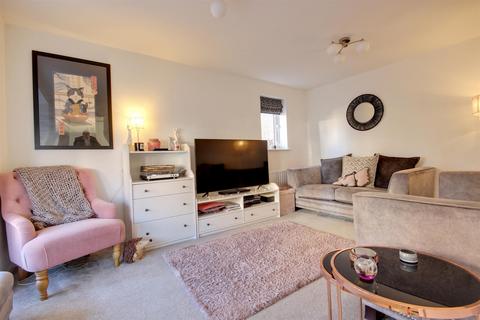 4 bedroom detached house for sale, Dogrose Avenue, Beverley
