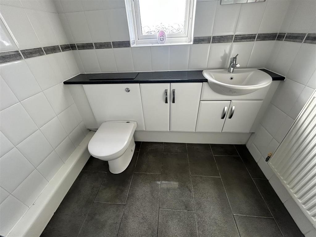 En suite shower room