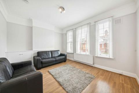 2 bedroom flat to rent, Barcombe Avenue, London SW2