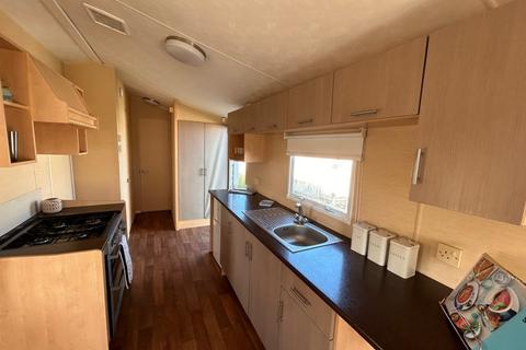 2 bedroom lodge for sale, New Beach Holiday Park