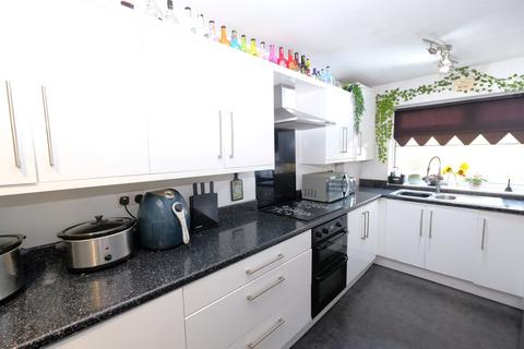 28 Chomlea Manor, Salford, M6 8PB