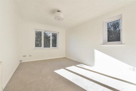 1 bedroom apartment for sale, Johnson Way, Ford