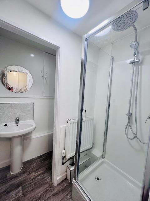 Bathroom 2 of 2