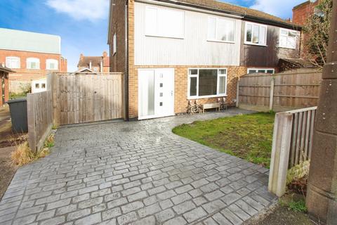 3 bedroom semi-detached house for sale, Waverley Avenue, Beeston, Beeston, NG9