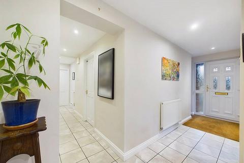 28 Batsford Road, Worcester, WR5 3RW