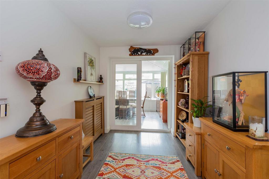 32 Etham Avenue-11.jpg