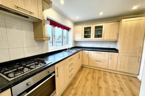 4 bedroom semi-detached house for sale, Butterstile Lane, Prestwich, M25