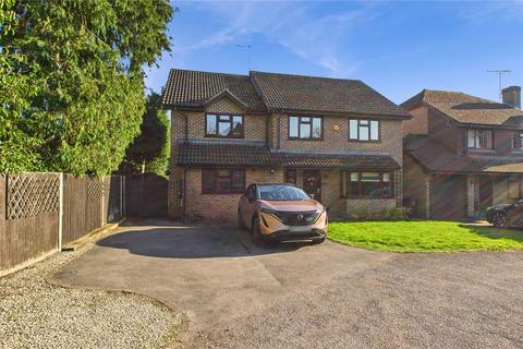 5 bedroom detached house for sale, Newark Road, Surrey GU20