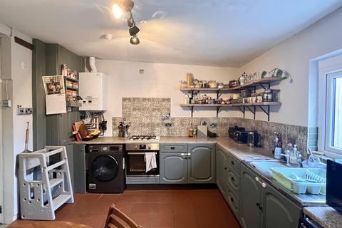 2 bedroom terraced house for sale, New Road, Llandovery, Carmarthenshire.