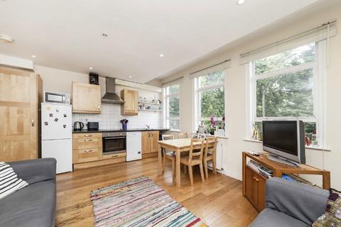 4 bedroom flat to rent, Kepler Road, London SW4