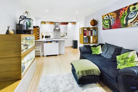 2 bedroom apartment for sale, The Blake Building, Ocean Way, Southampton