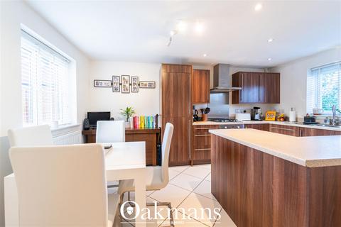 1 Brook Road, Oldbury, B68 8AA