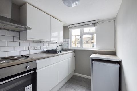 2 bedroom flat to rent, Broad Street, Brighton