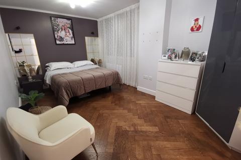 undefined, Litten Tree House, CM7