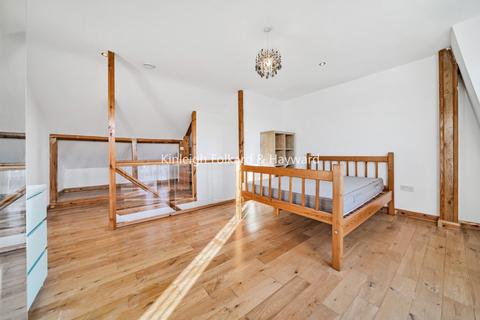 4 bedroom house to rent, Kenlor Road London SW17