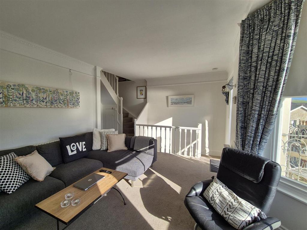Sitting room .jpg