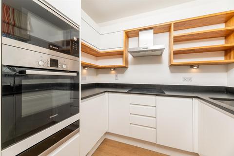 undefined, Hilton Court, Bramhope LS16