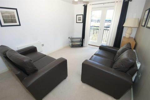 2 bedroom flat for sale, Winker Green, Stanningley Road