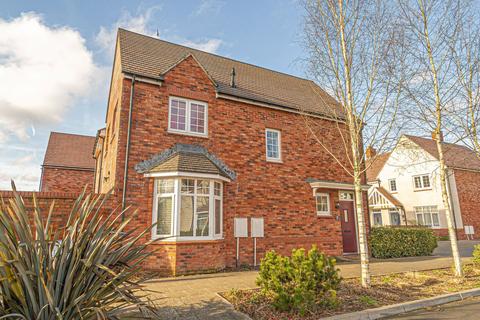 3 bedroom semi-detached house for sale, Loftus Square, Newport, NP19