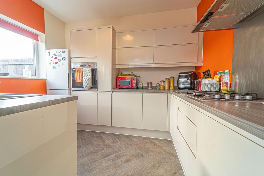 Kitchen/Dinning Room