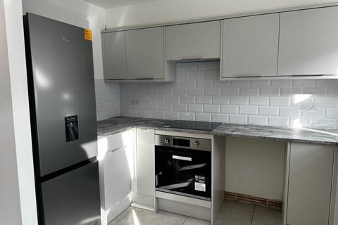 1 bedroom flat to rent, Thornhill Road, Leyton