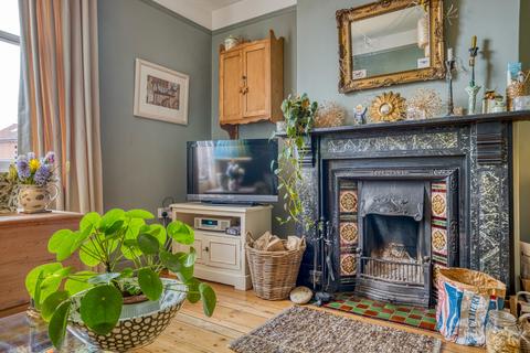 4 bedroom semi-detached house for sale, Bath Road, Wells (700mts from Cathedral)