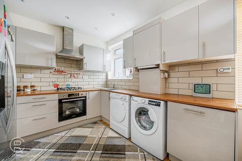 2 bedroom flat for sale, Greenford Avenue, Hanwell, London, W7