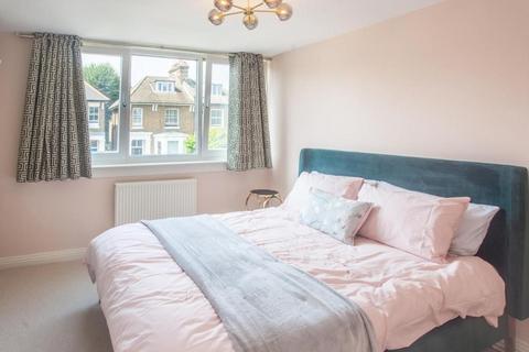 1 bedroom flat for sale, Shepherd's Bush W12 W12