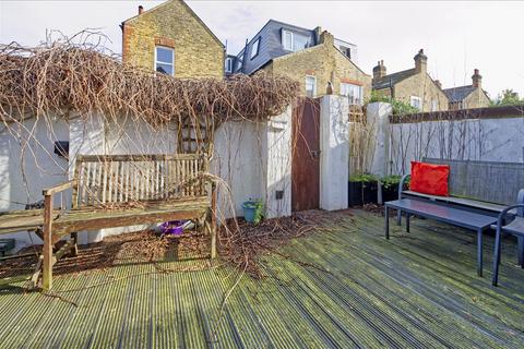 2 bedroom flat for sale, Acton W3 W3