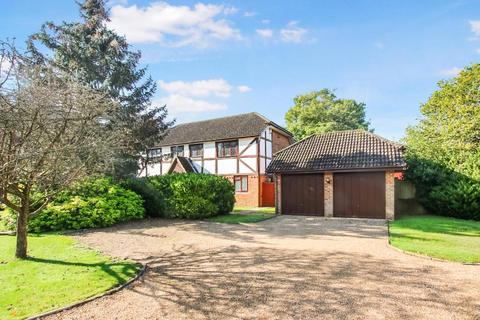 5 bedroom detached house for sale, OFF THE MOUNT, FETCHAM, KT22